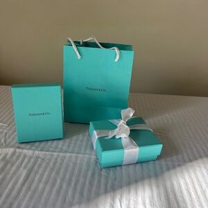 Tiffany & Co. (2) Jewelery Gift Boxes w Gift Shopping Bag Set